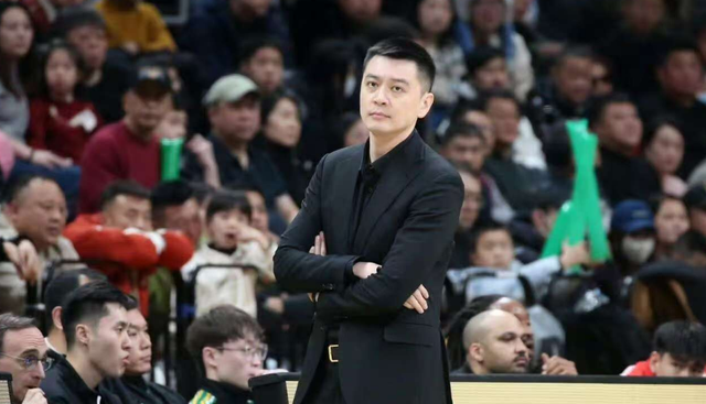 开云足球直播-辽宁男篮VS新疆！杨鸣输球或下课，威尔斯爆发，央视直播