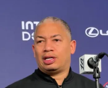 开云体育在线入口-卢：下场打开拓者是我们赛季最重要一战，球员们准备好了